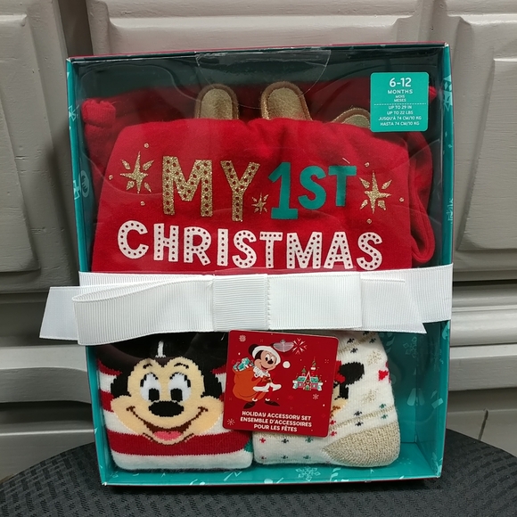 Mickey Mouse & Friends My 1st Christmas Beanie Set 6-12M Baby Hat Socks Diaper - Picture 11 of 11